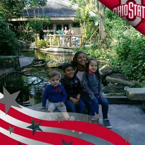 Meet your Posher, Moni